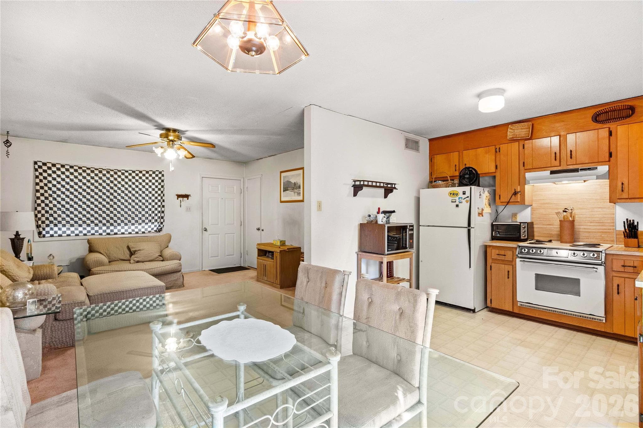 Single Family Residence at 231 King David Lane, Gastonia, photo 11 of 29