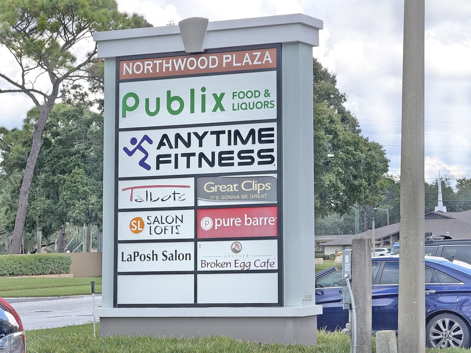 Located cross the street to Northwood Plaza. - 3034 EASTLAND BLVD #D202, CLEARWATER