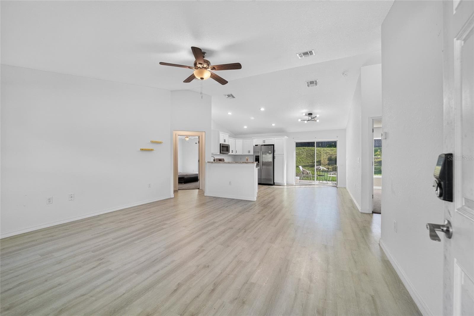 Single Family Residence at 23330 SW MARINE BLVD, DUNNELLON, photo 6 of 46