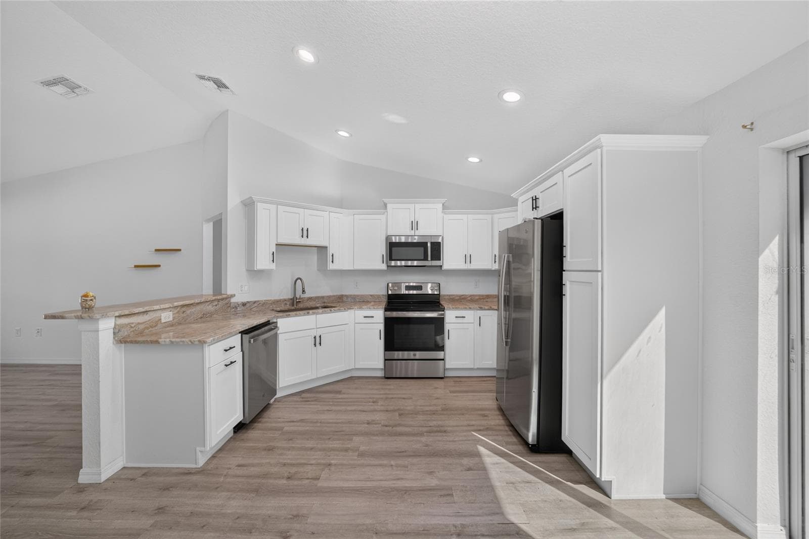 Single Family Residence at 23330 SW MARINE BLVD, DUNNELLON, photo 17 of 46