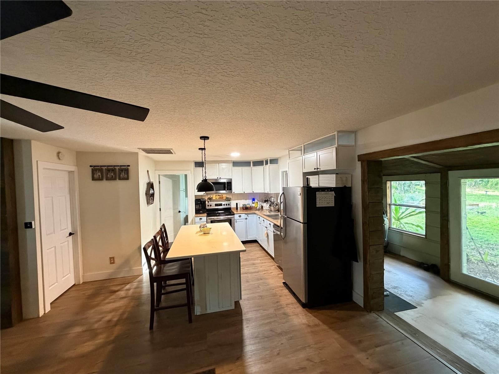 Single Family Residence at 525 OLD DIXIE LN, OAK HILL, photo 10 of 45