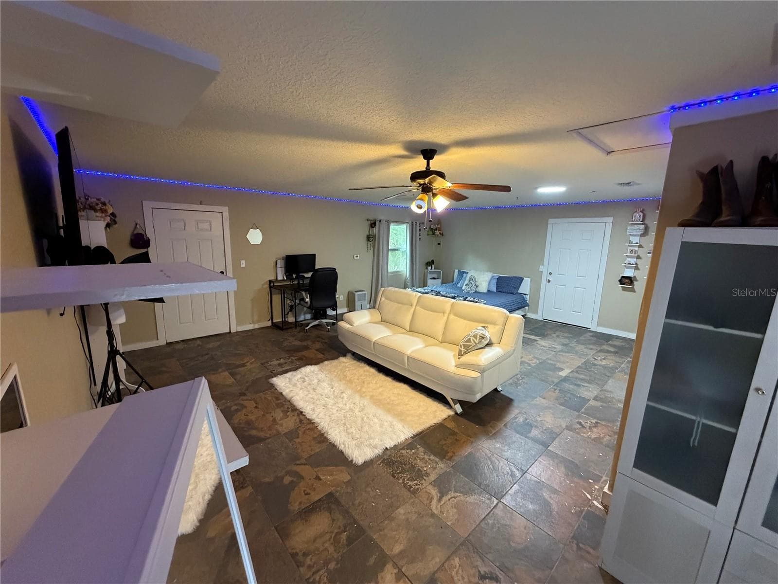 Single Family Residence at 525 OLD DIXIE LN, OAK HILL, photo 33 of 45