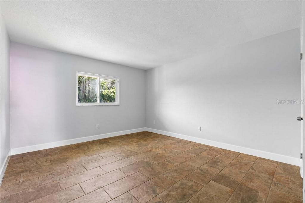 Half Duplex at 3301 SHERWOOD DR, LARGO, photo 15 of 49