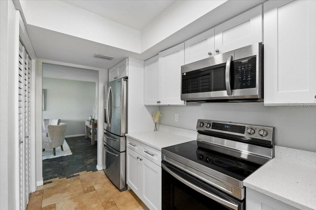 Half Duplex at 3301 SHERWOOD DR, LARGO, photo 30 of 49