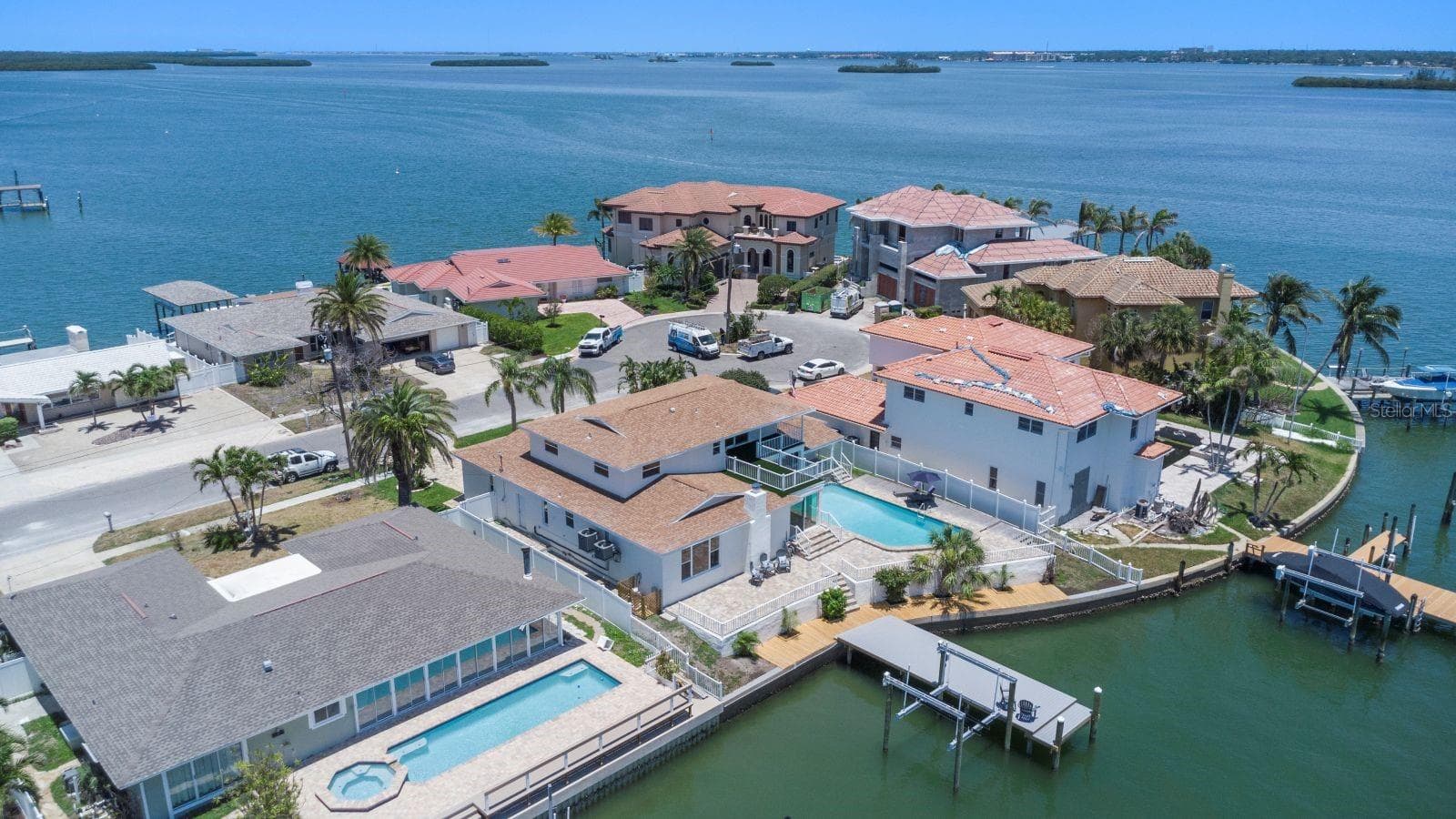 Single Family Residence at 451 PALM IS NE, CLEARWATER BEACH, photo 3 of 39