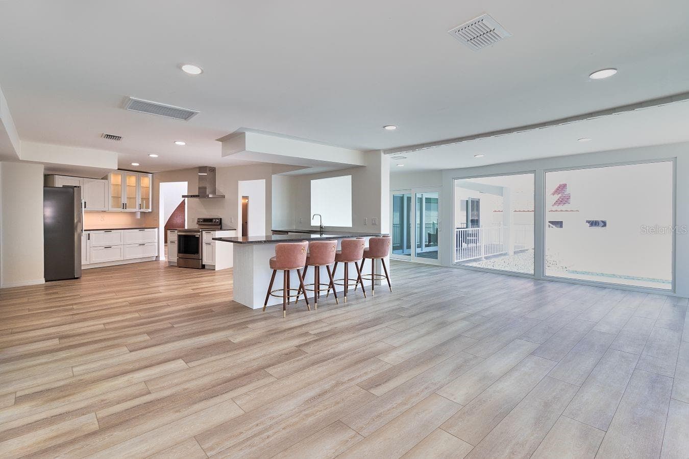 Single Family Residence at 451 PALM IS NE, CLEARWATER BEACH, photo 13 of 39