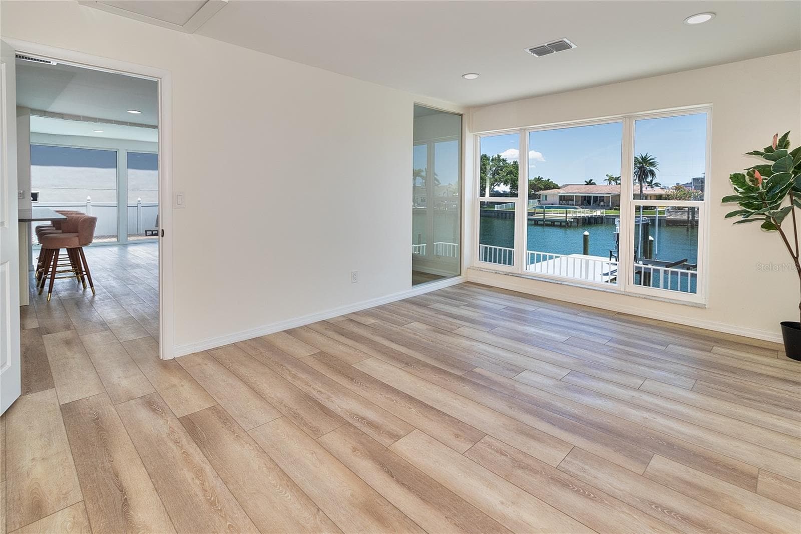 Single Family Residence at 451 PALM IS NE, CLEARWATER BEACH, photo 15 of 39