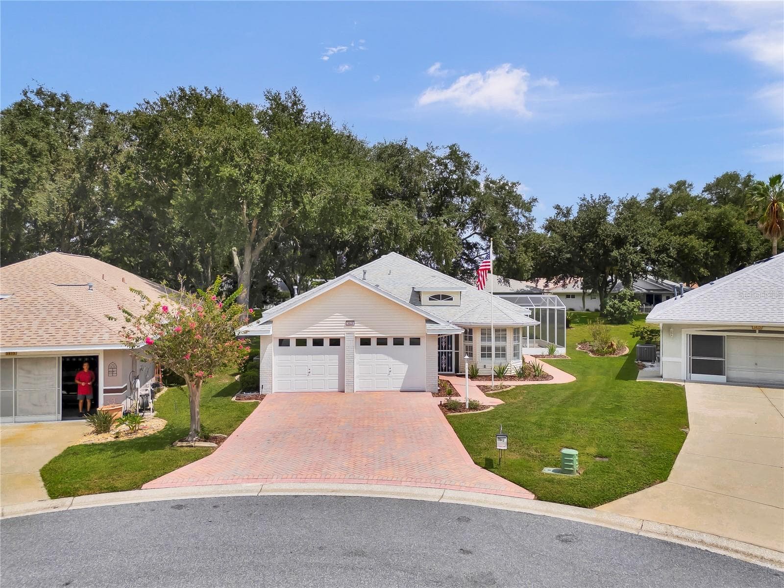 Single Family Residence at 5619 PRINCE ANDREW CT, LEESBURG, photo 2 of 34