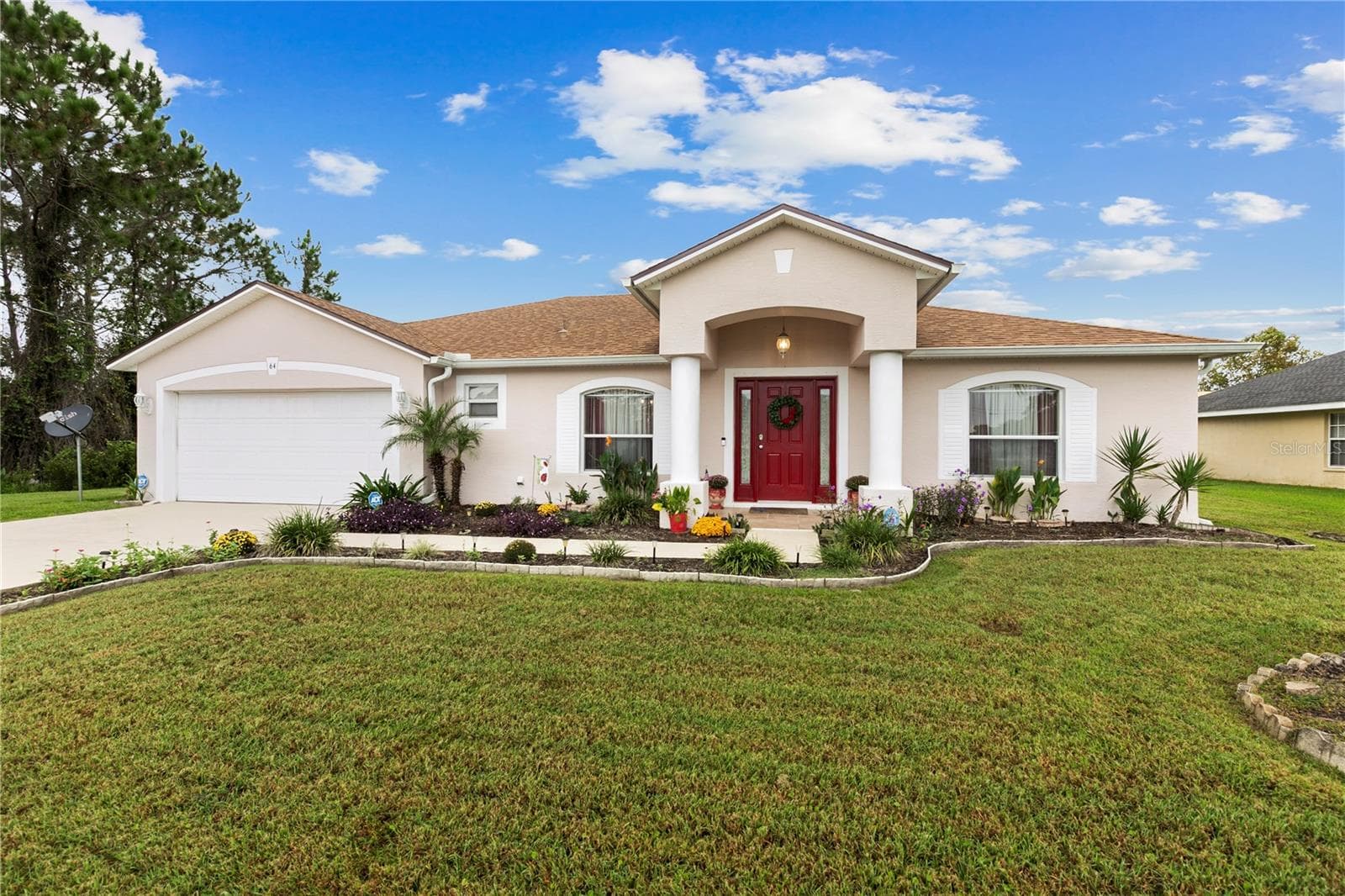 64 LANCELOT DR