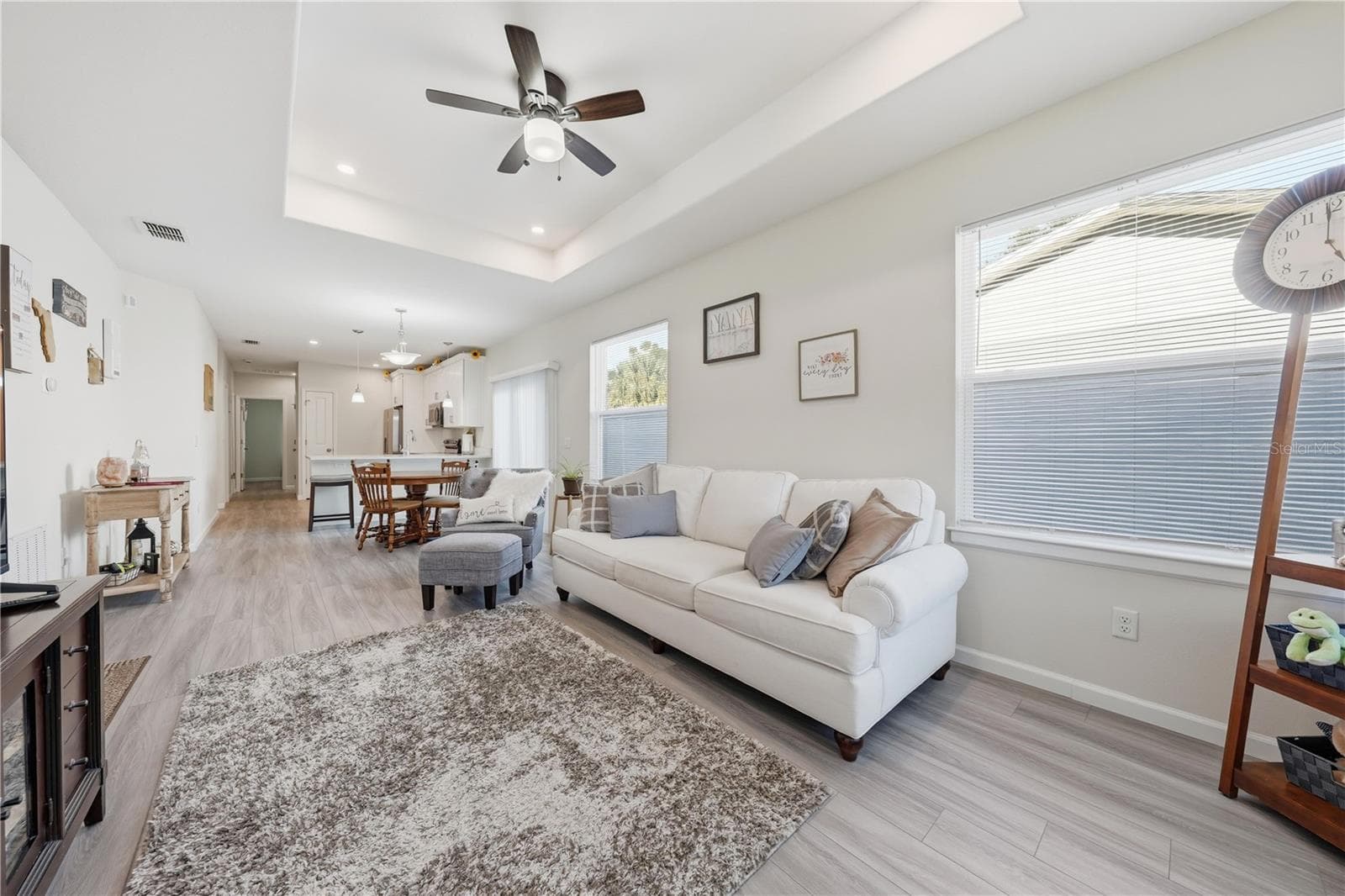 great room, dining area, kitchen - 1911 VIRGINIA AVE, EUSTIS