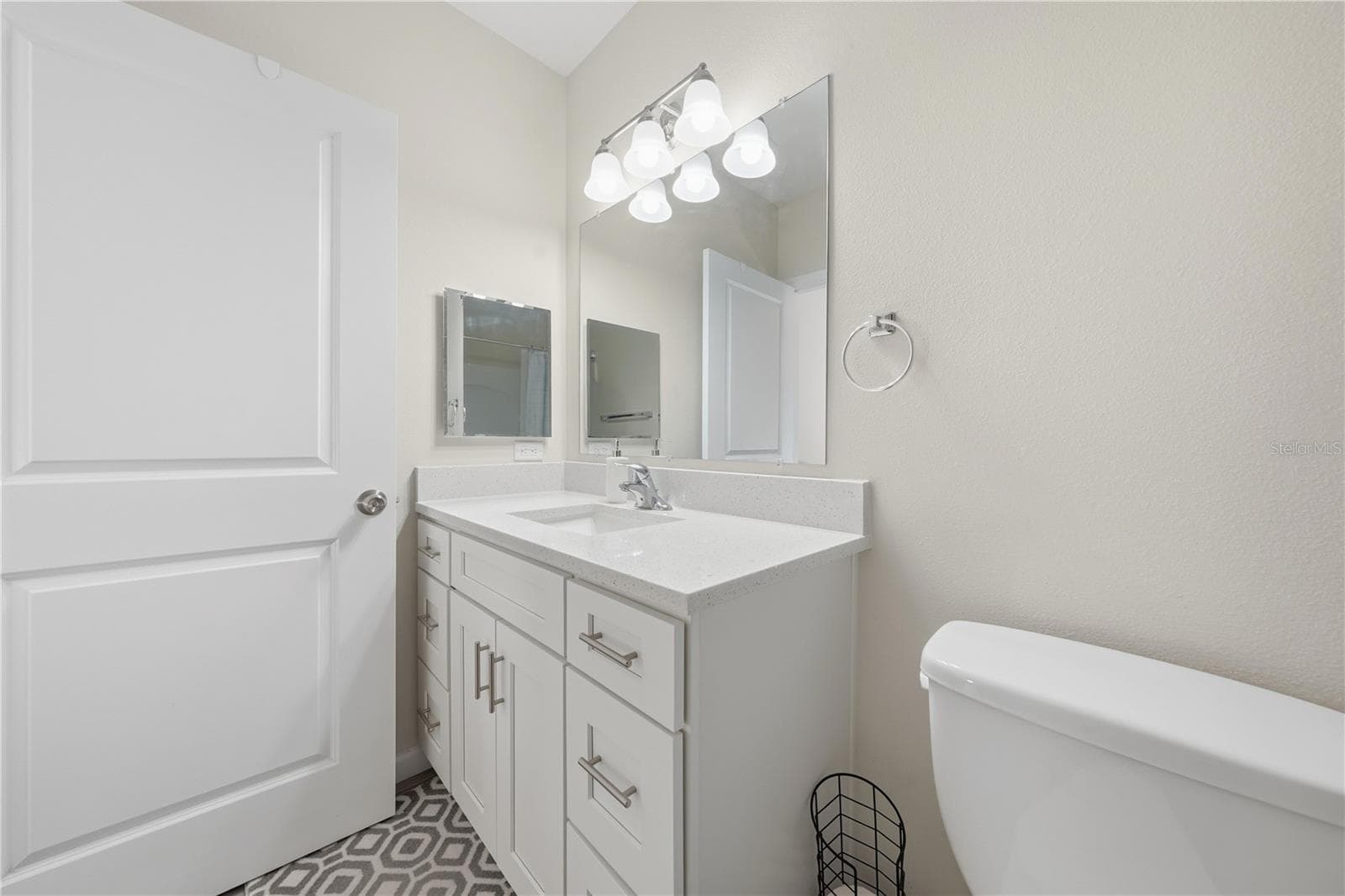 primary bathroom - 1911 VIRGINIA AVE, EUSTIS
