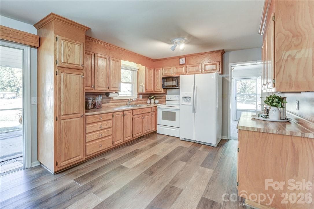 Single Family Residence at 311 Bell Road, Kings Mountain, photo 13 of 48