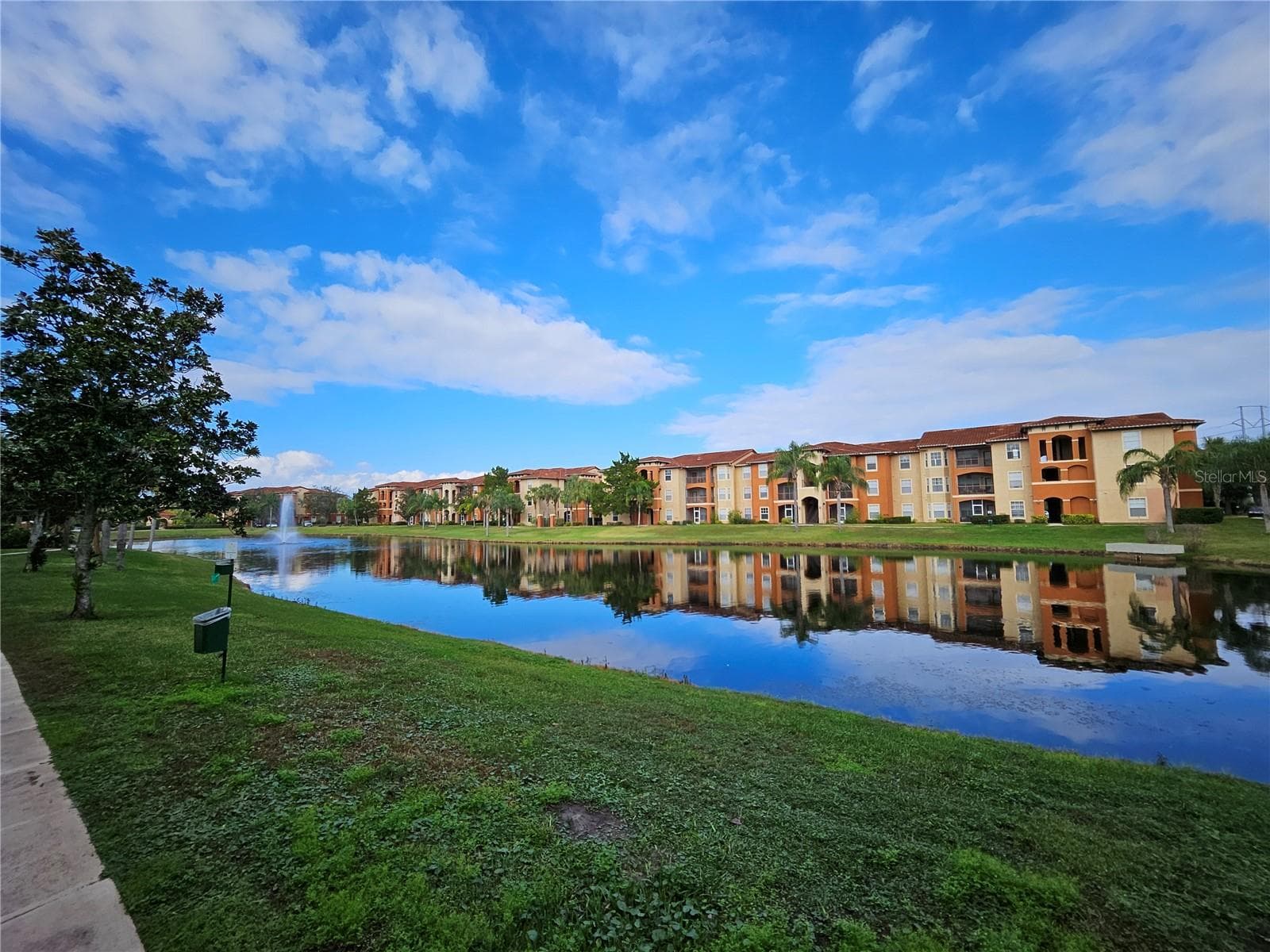 5512 METROWEST BLVD #12-109