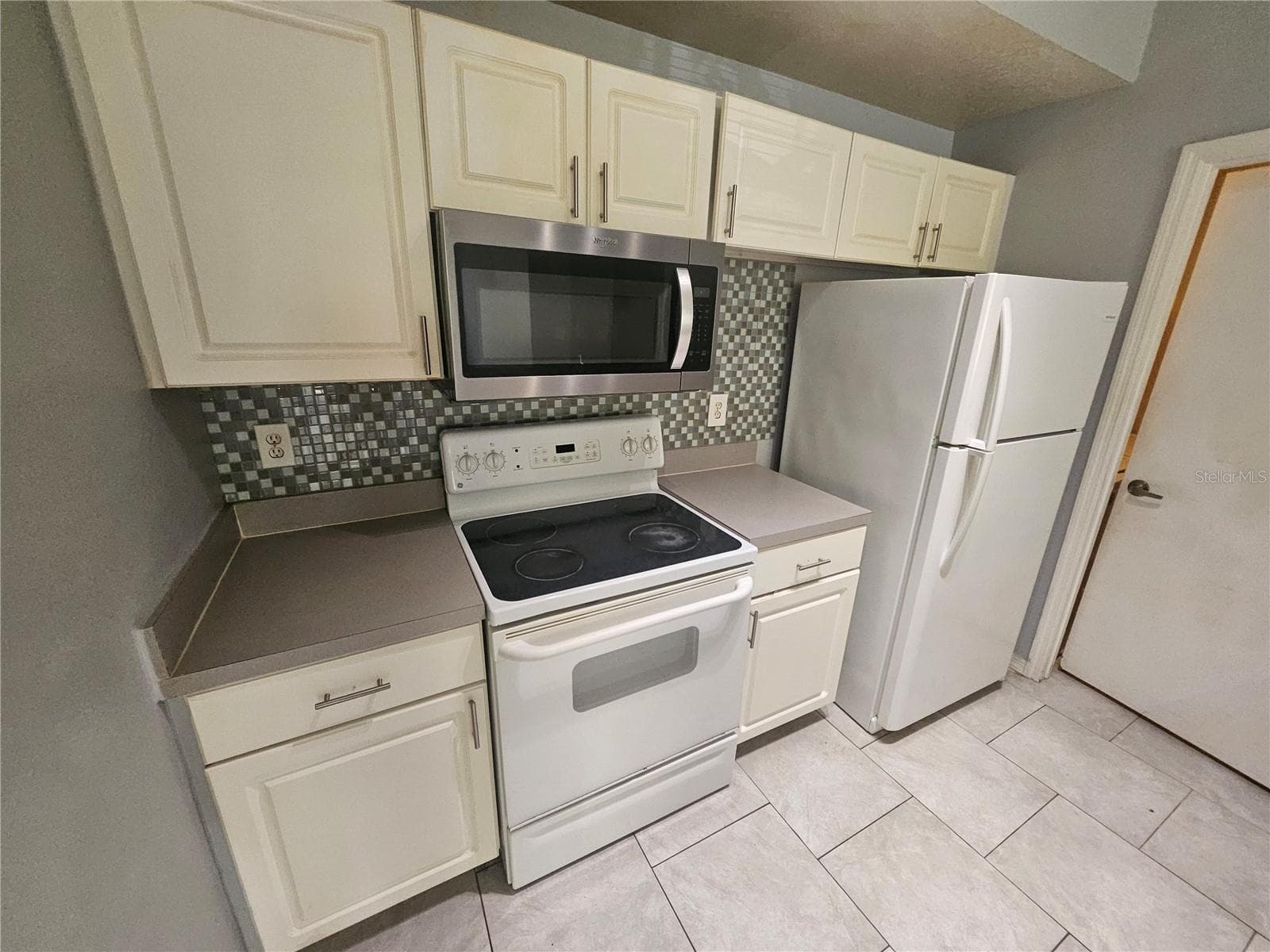 Condominium at 5512 METROWEST BLVD #12-109, ORLANDO, photo 11 of 33