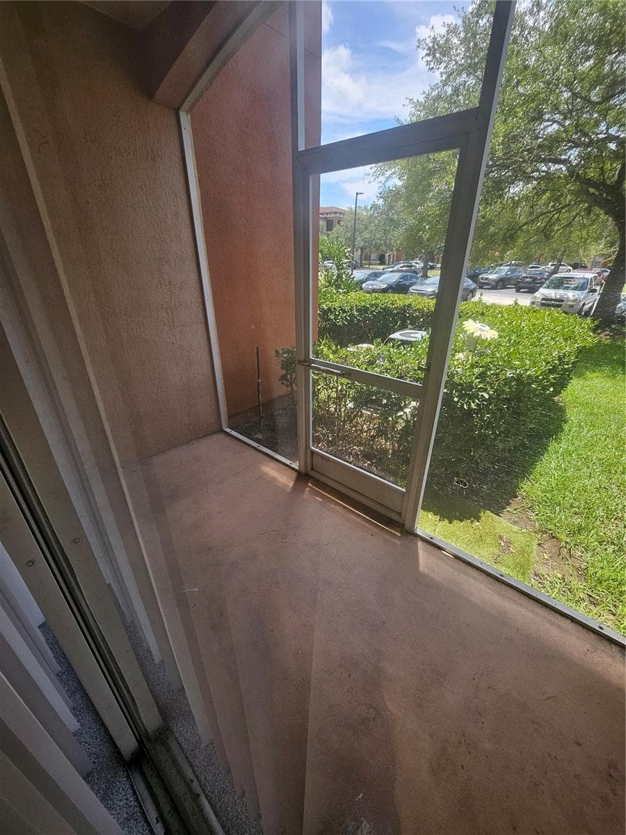 Condominium at 5512 METROWEST BLVD #12-109, ORLANDO, photo 24 of 33