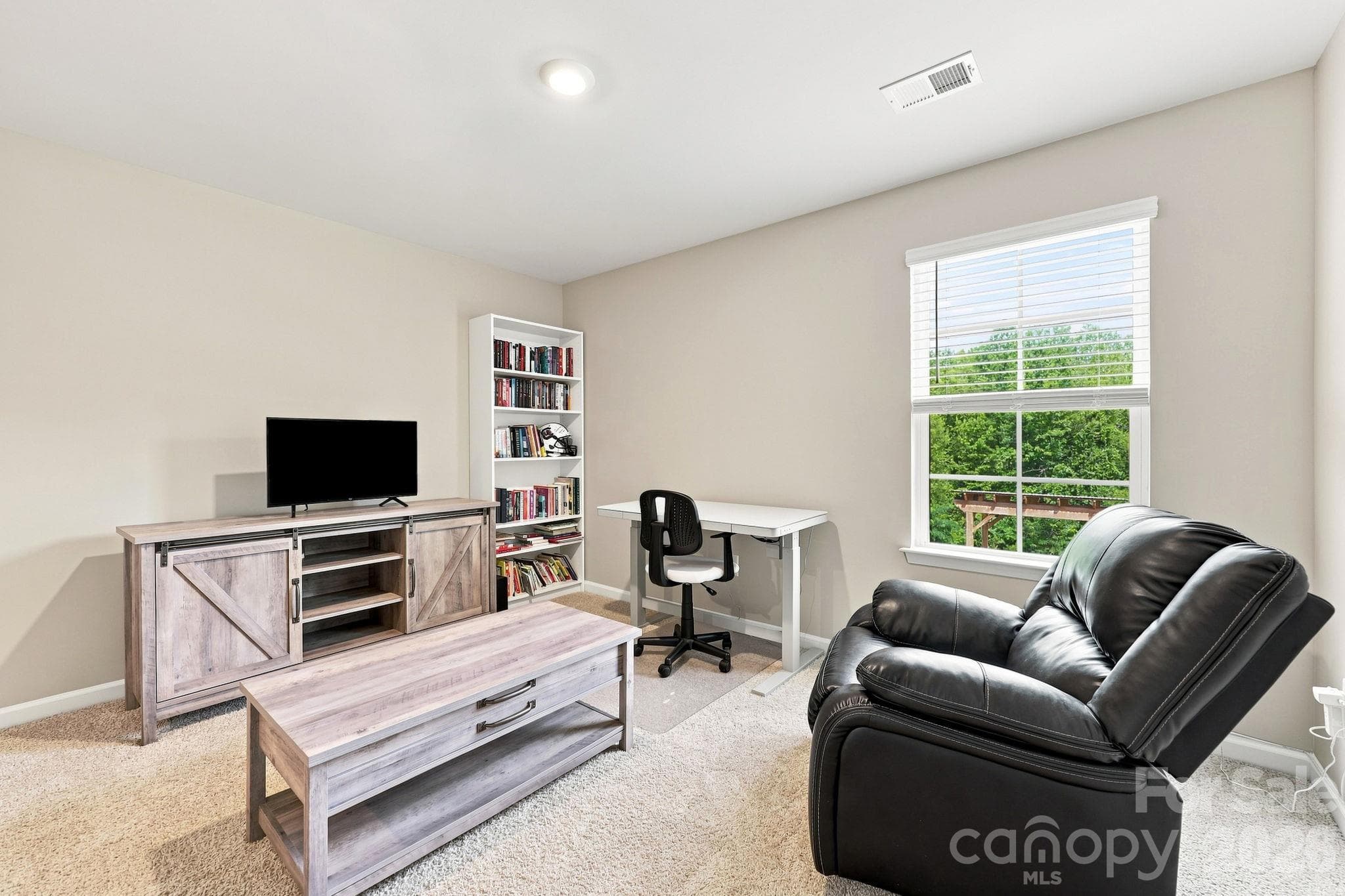 Single Family Residence at 6826 Bellawood Drive, Trinity, photo 22 of 34