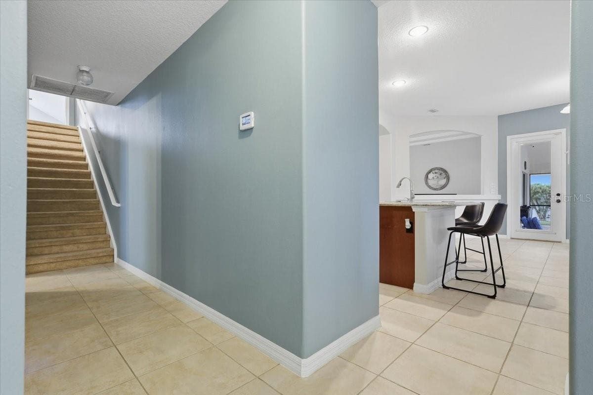 Primary Bathroom - 24 LEAVER DR, PALM COAST