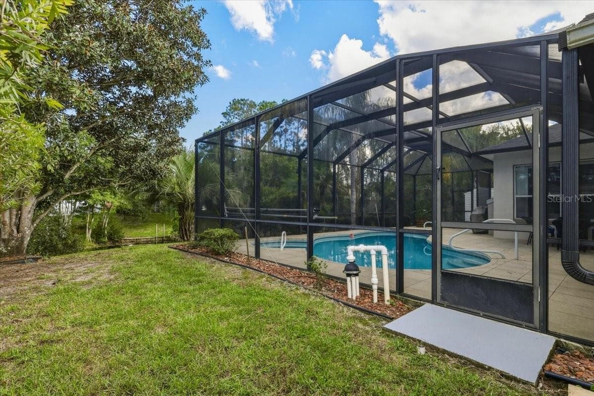 Newer AC unit - 24 LEAVER DR, PALM COAST