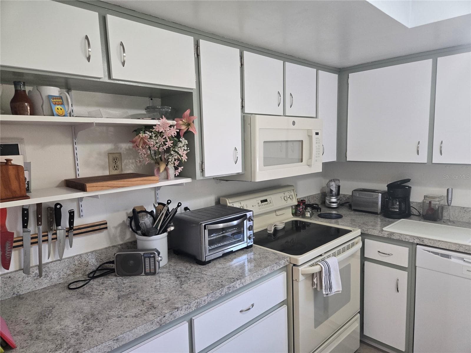 Kitchen - 35 VILLA VILLAR CT #350, DELAND