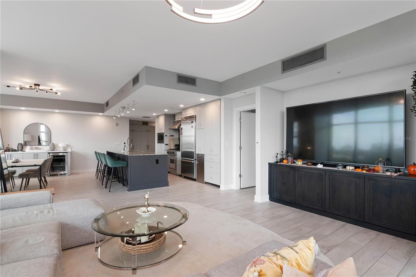 Condominium at 1120 E KENNEDY BLVD #419, TAMPA, photo 10 of 55