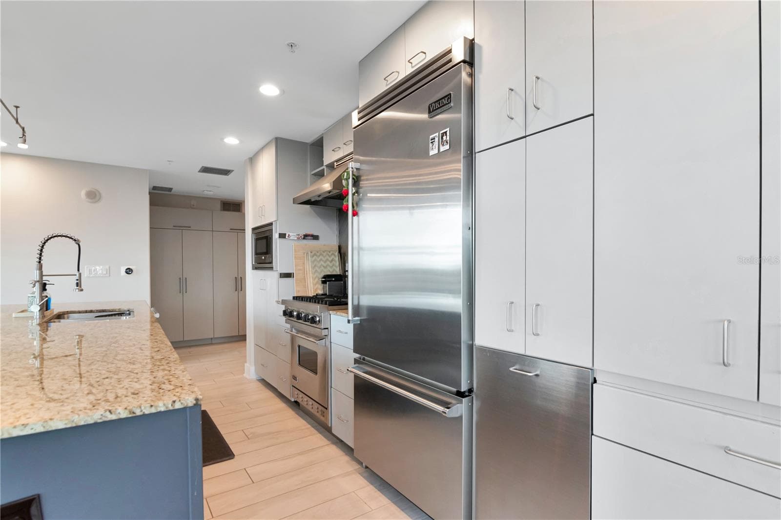 Condominium at 1120 E KENNEDY BLVD #419, TAMPA, photo 17 of 55
