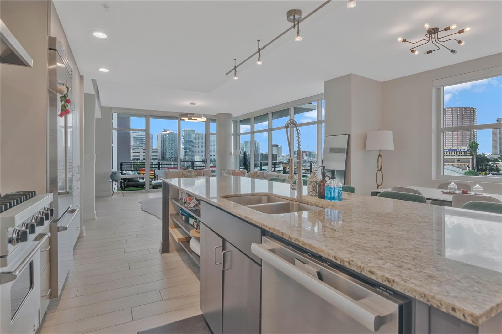 Condominium at 1120 E KENNEDY BLVD #419, TAMPA, photo 18 of 55