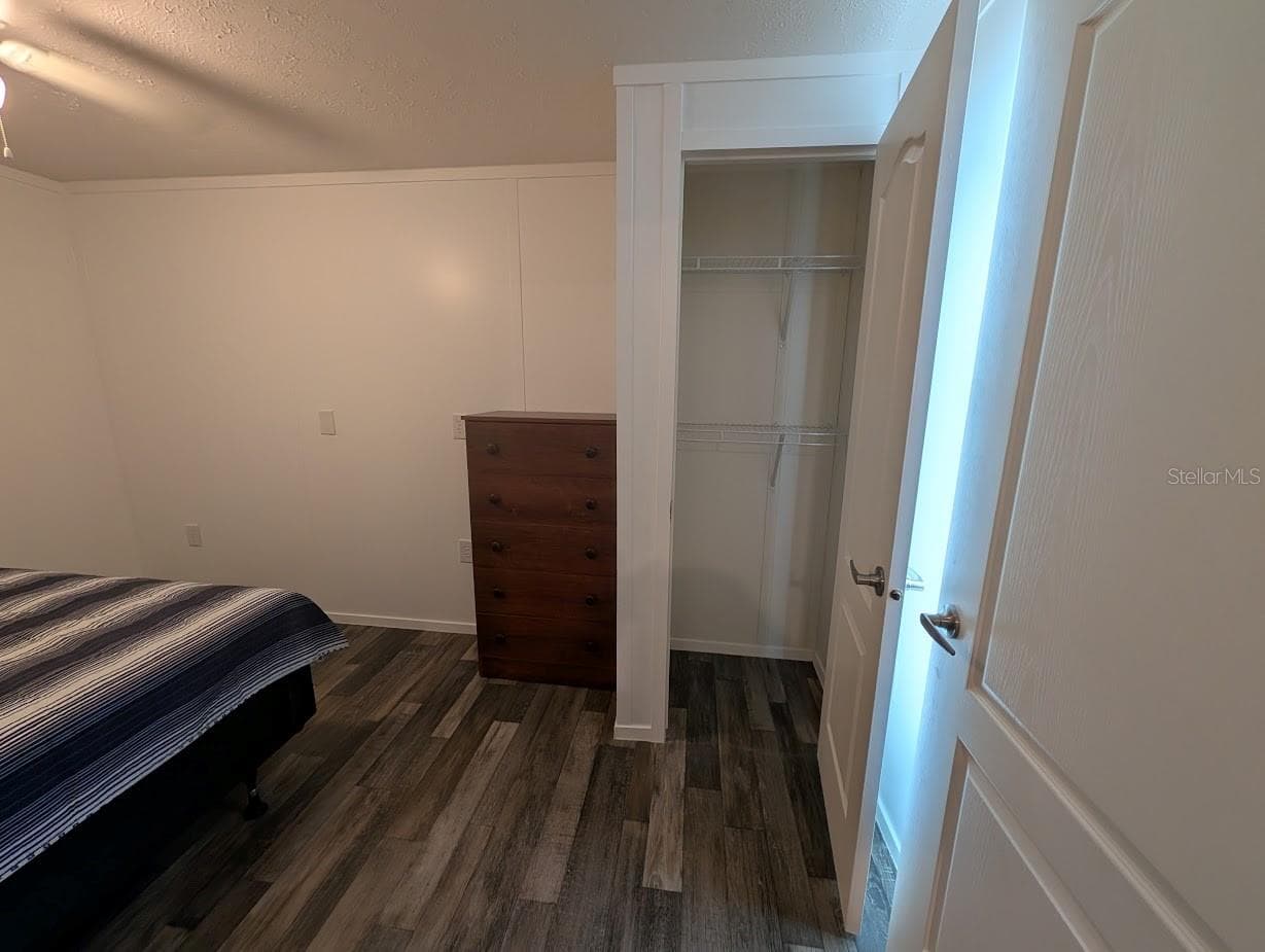 Manufactured Home at 5700 HOLIDAY PARK BLVD, NORTH PORT, photo 32 of 66