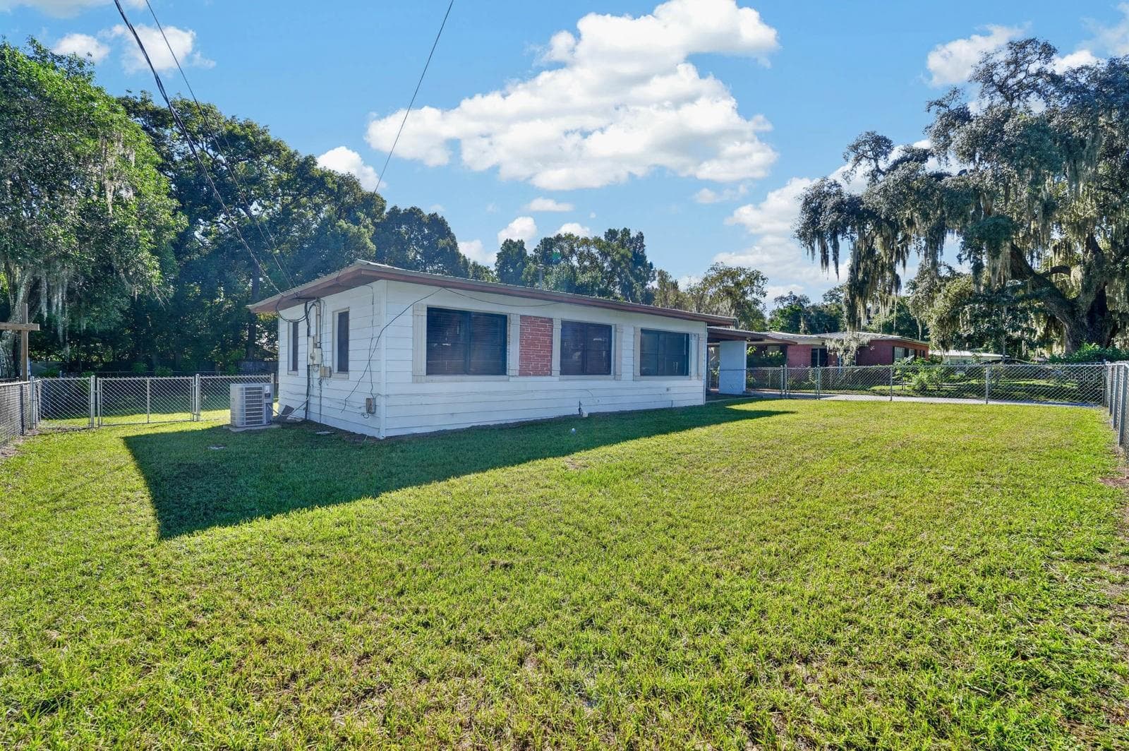 Single Family Residence at 211 FERN ST, PALATKA, photo 5 of 39
