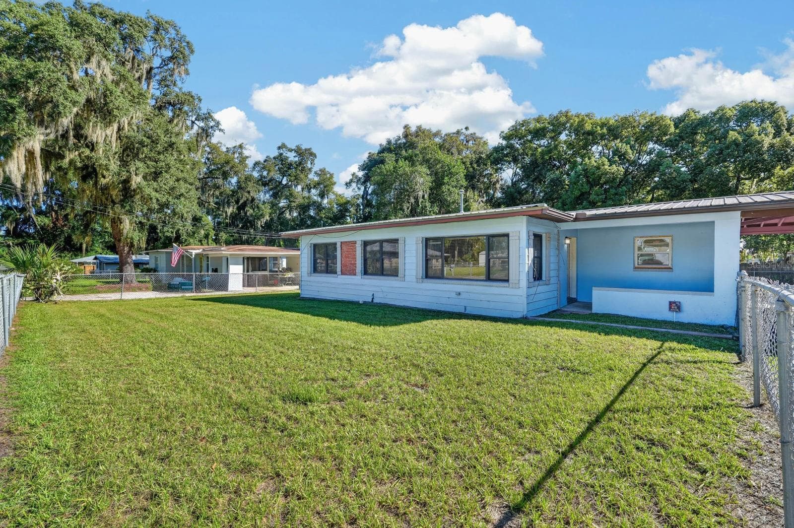Single Family Residence at 211 FERN ST, PALATKA, photo 8 of 39