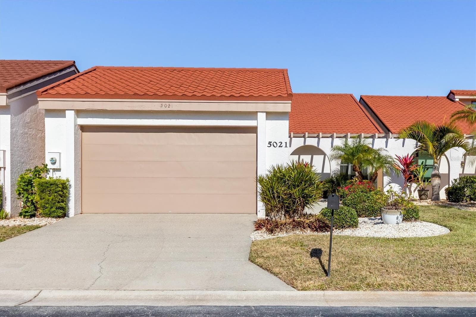 2 car garage - 5021 SAN ROCCO CT, PUNTA GORDA