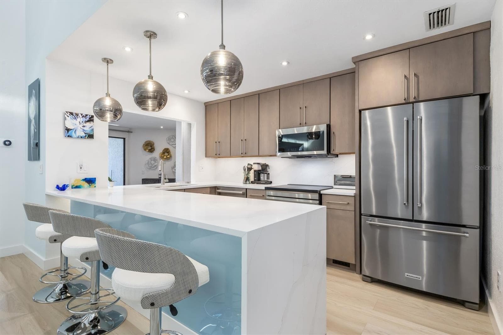 Stunning chefs kitchen with high end applicances - 5021 SAN ROCCO CT, PUNTA GORDA