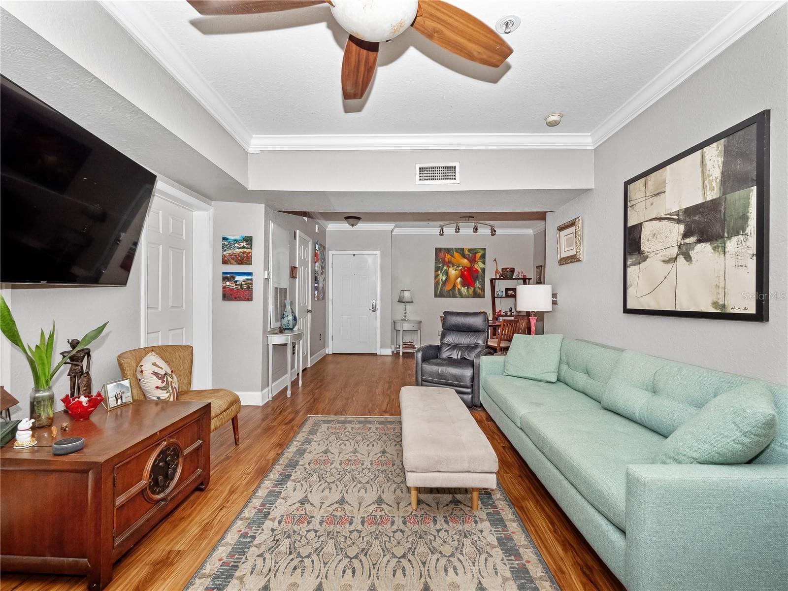 Condominium at 204 E SOUTH ST #2052, ORLANDO, photo 4 of 14