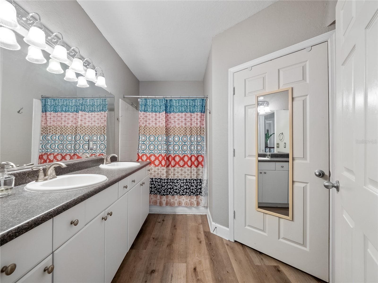 Condominium at 204 E SOUTH ST #2052, ORLANDO, photo 12 of 14