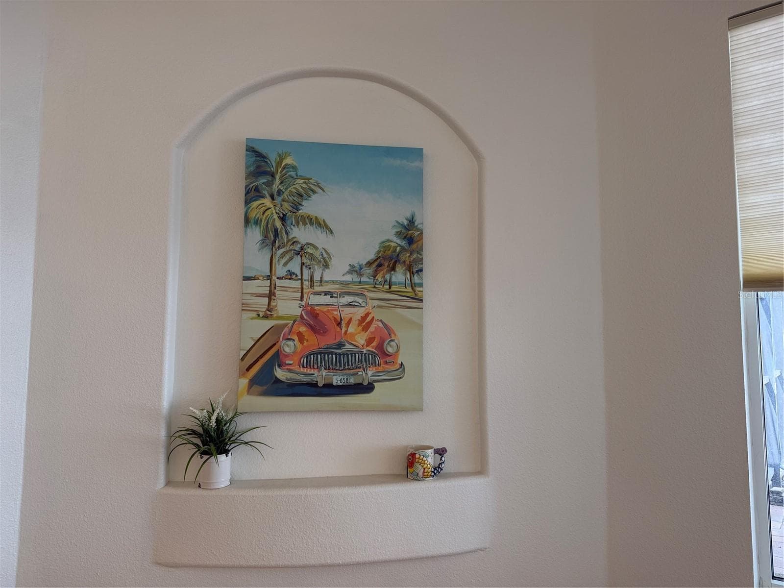 Arch with built in dry wall shelf for show casing your favorite piece of art - 2311 OASIS DR, LAND O LAKES