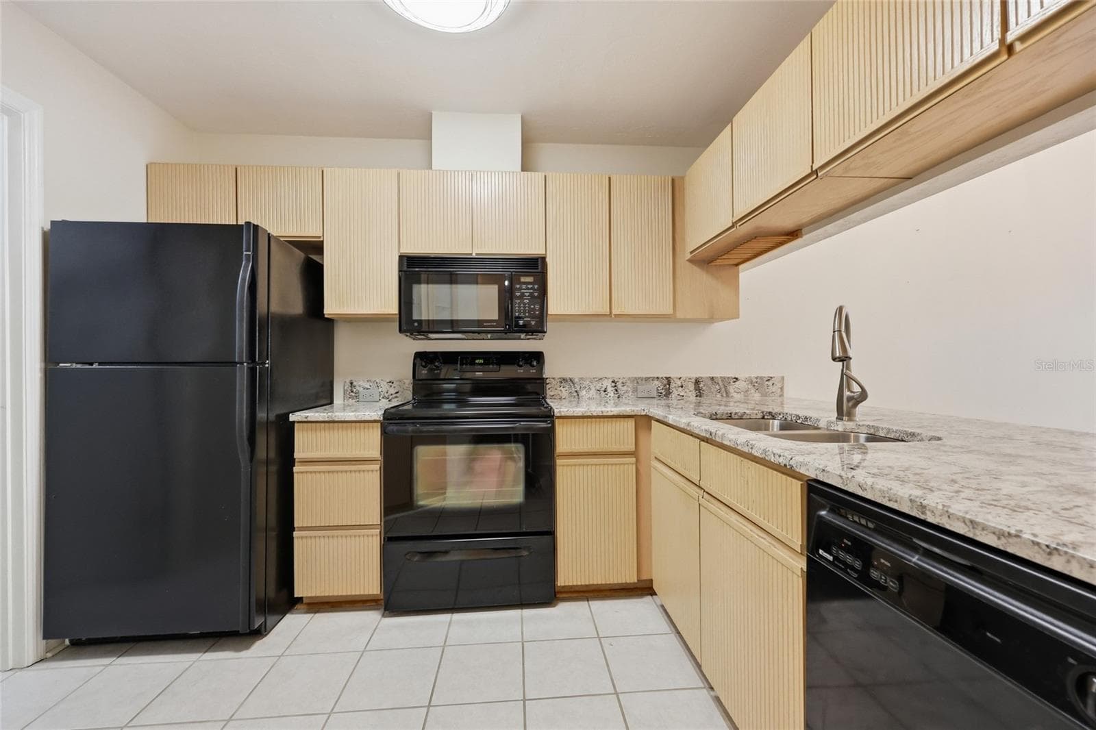 Condominium at 3426 NW 37TH AVE #3426, GAINESVILLE, photo 10 of 22