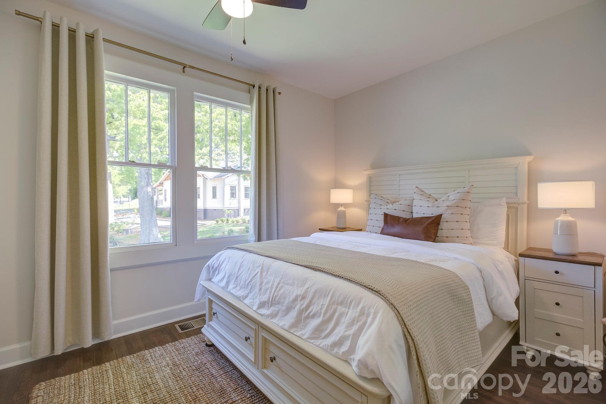 Single Family Residence at 1613 S Mint Street, Charlotte, photo 10 of 48