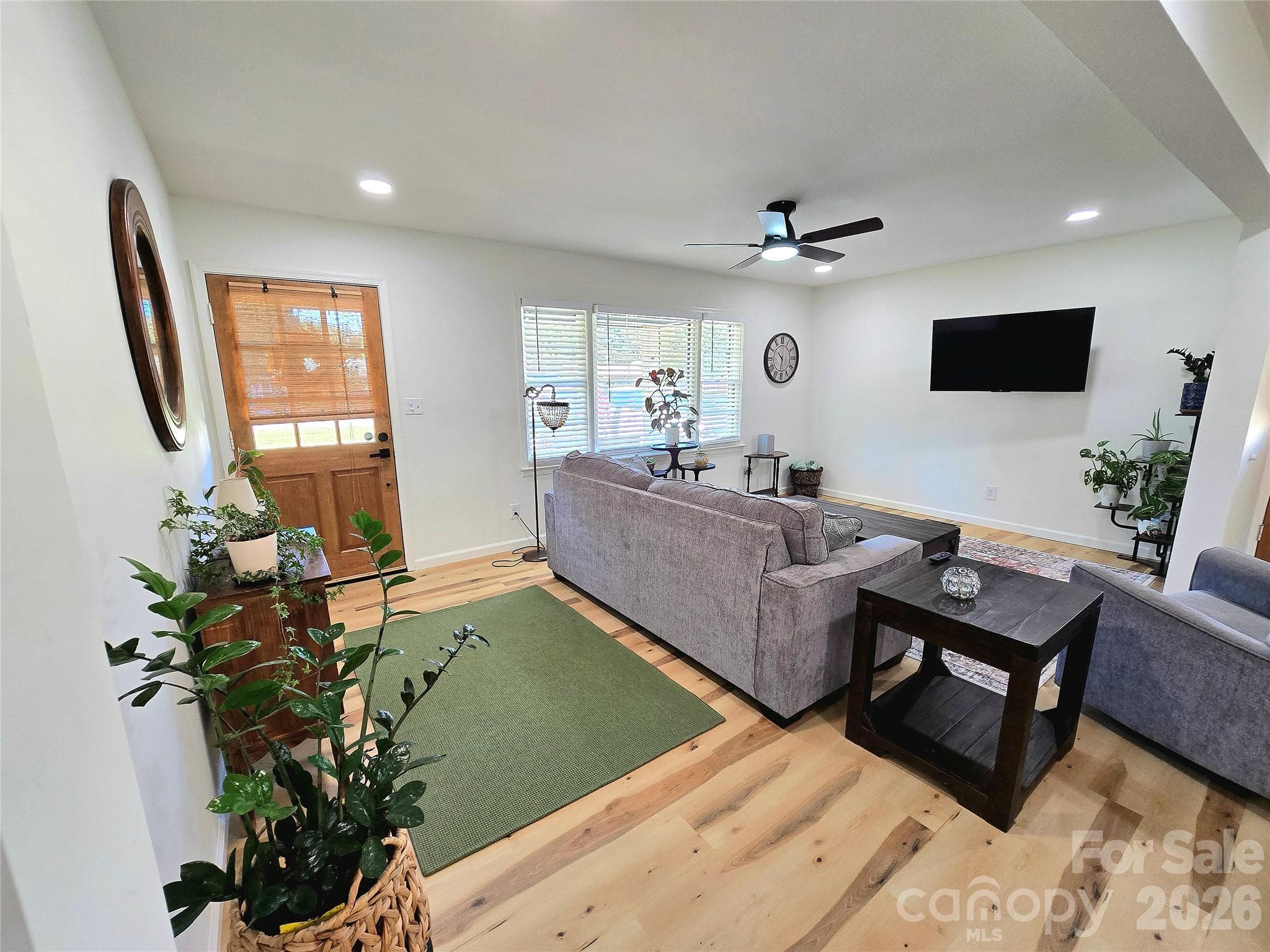 Single Family Residence at 2610 Fairgreen Drive, Gastonia, photo 5 of 33