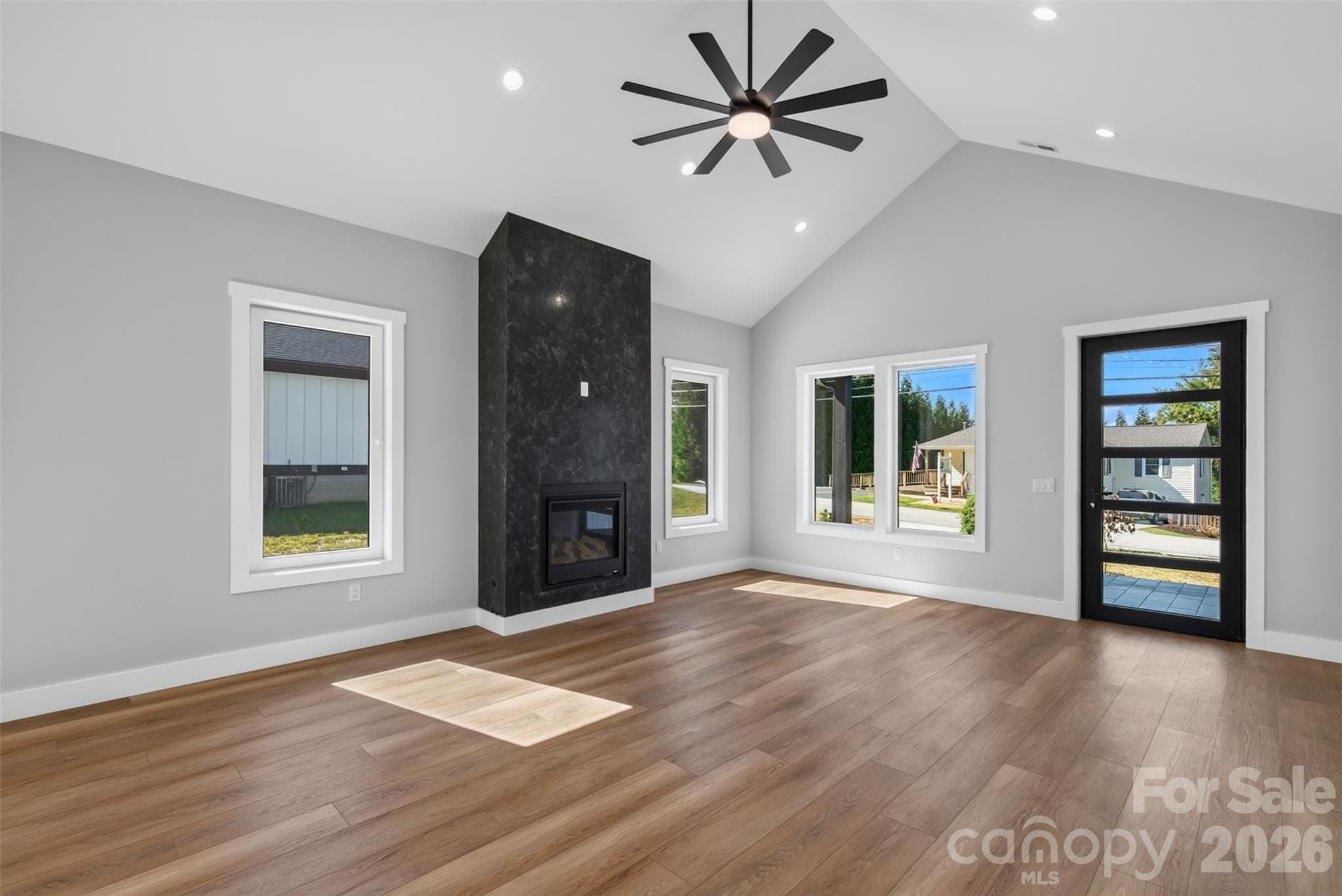 Single Family Residence at 305 Chadwick Avenue, Hendersonville, photo 9 of 35