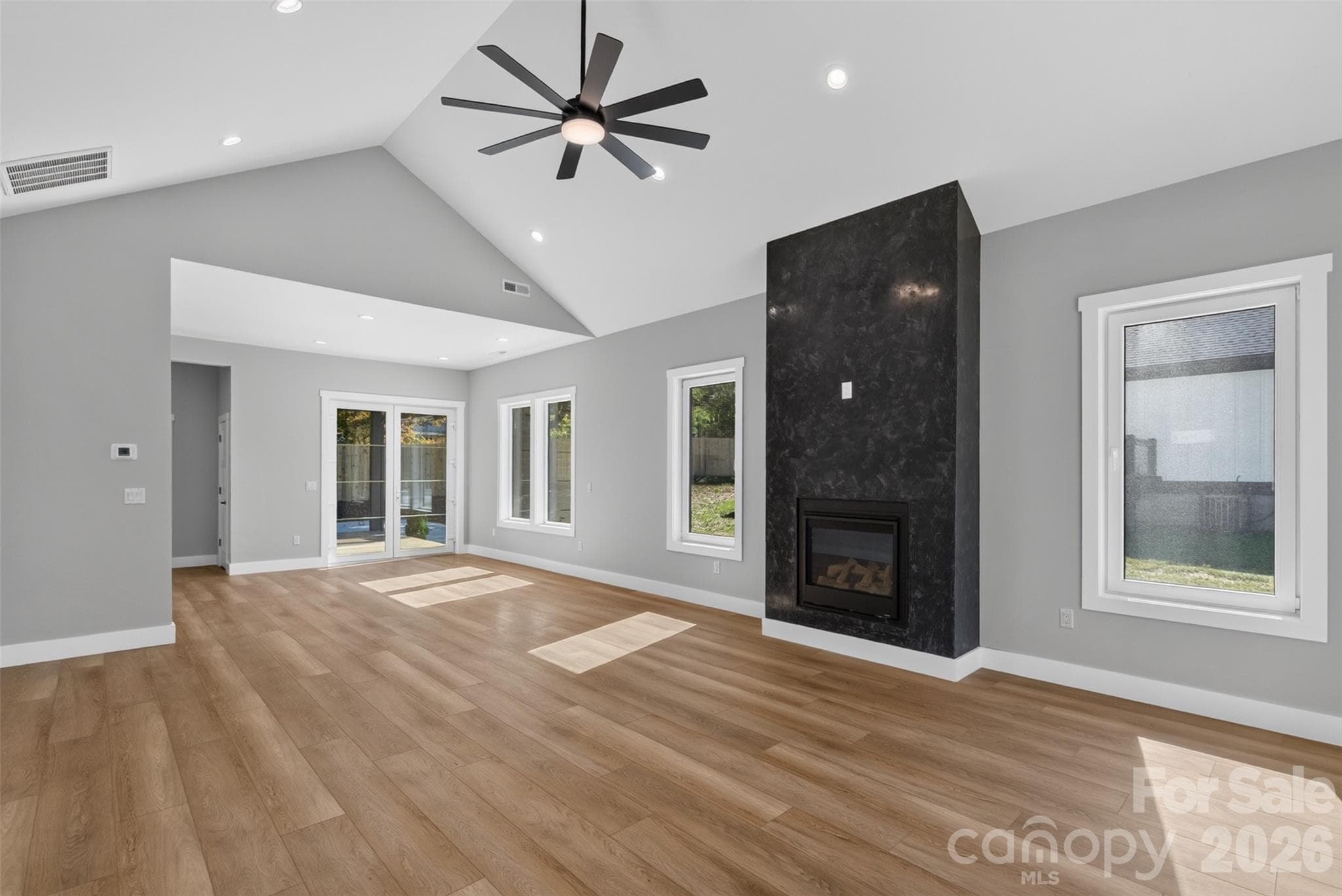 Single Family Residence at 305 Chadwick Avenue, Hendersonville, photo 17 of 35