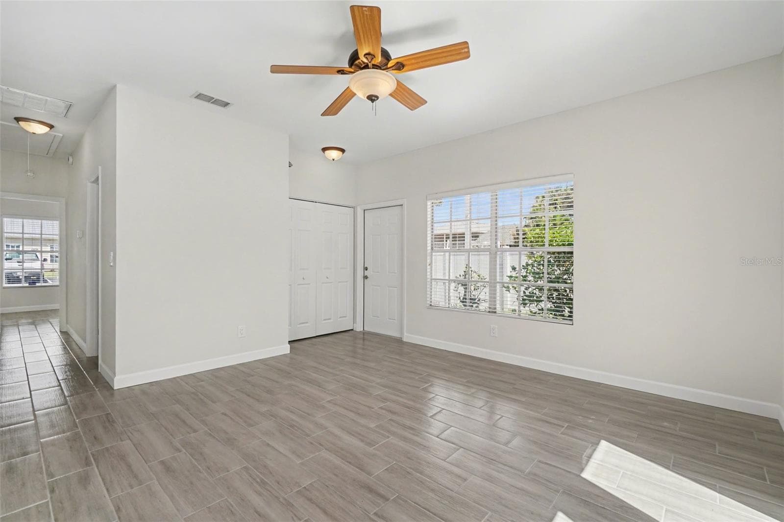 Condominium at 6081 LAKE FRONT DR, FORT MYERS, photo 5 of 37