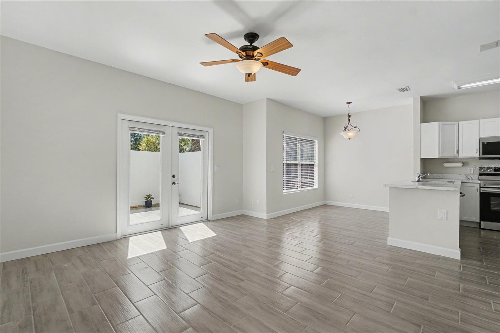Condominium at 6081 LAKE FRONT DR, FORT MYERS, photo 8 of 37