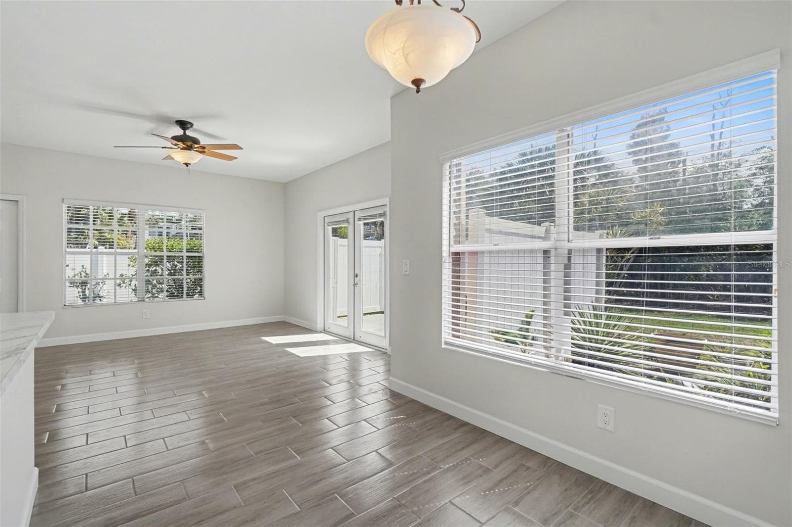 Condominium at 6081 LAKE FRONT DR, FORT MYERS, photo 10 of 37