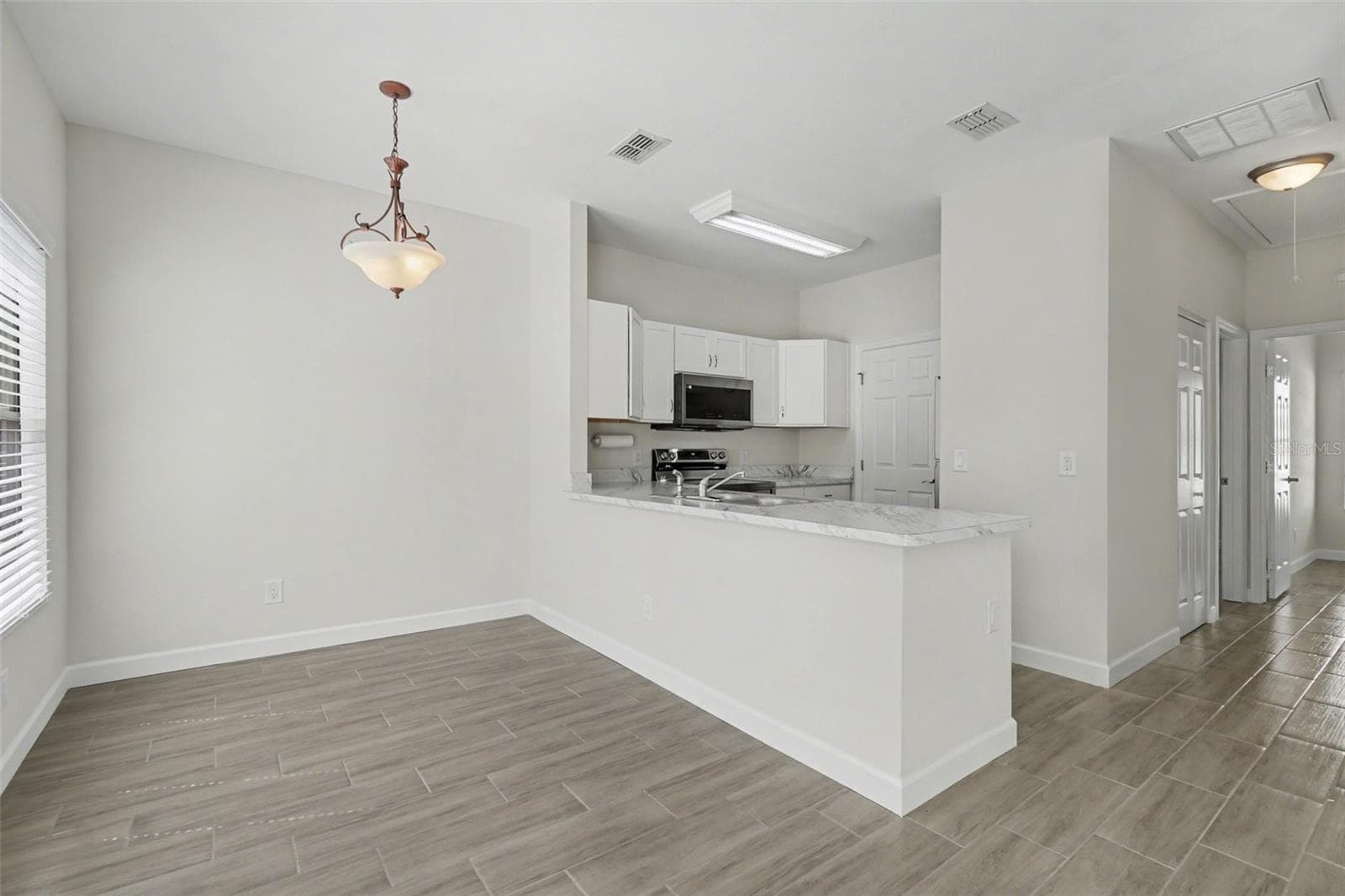 Condominium at 6081 LAKE FRONT DR, FORT MYERS, photo 11 of 37