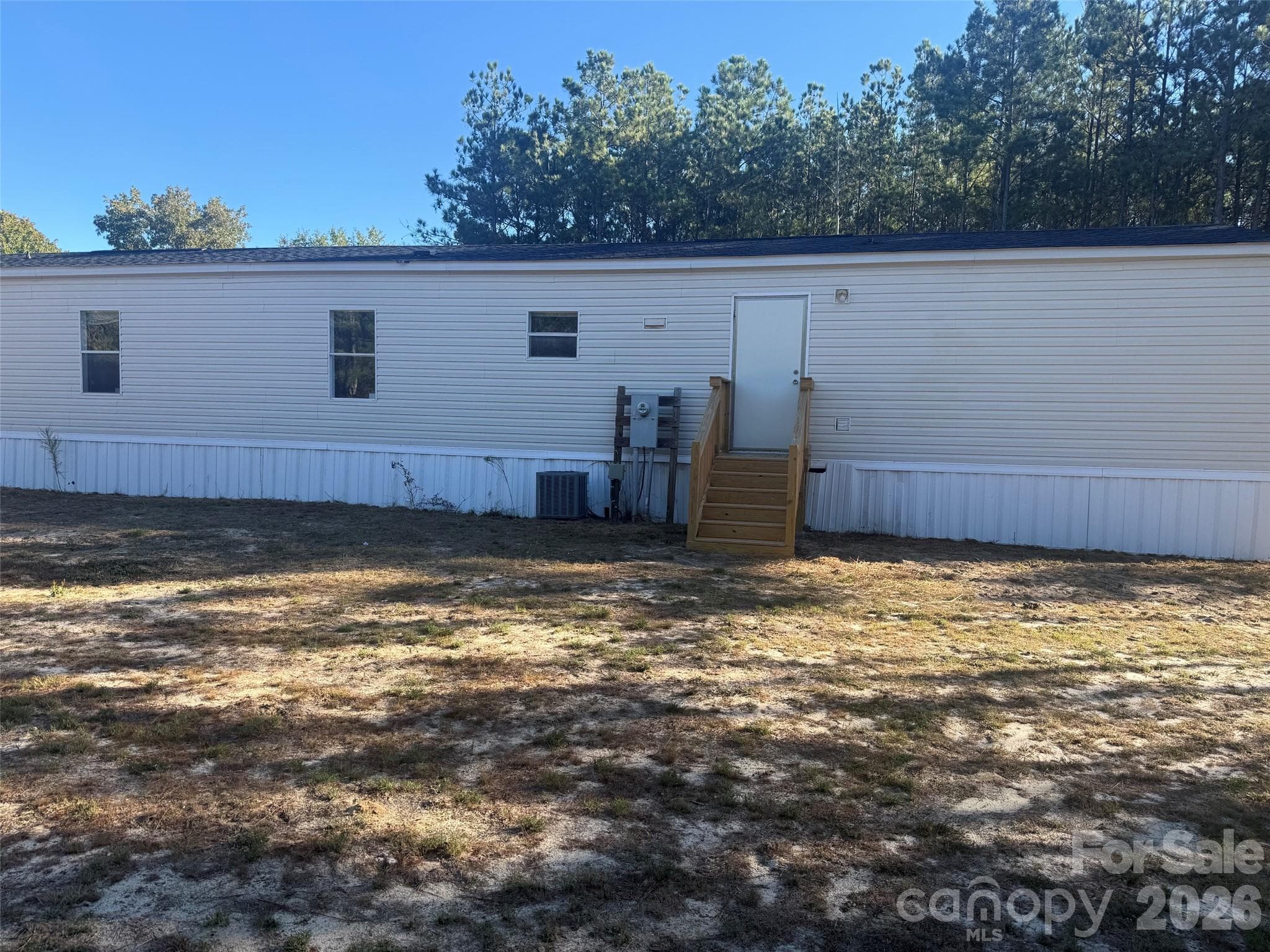 Single Family Residence at 307 Rustling Oaks Road, Kershaw, photo 3 of 8