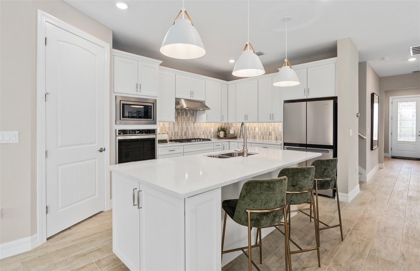 Model Home Design Only. Pictures and furnishings are for illustrative purposes only. Elevations, colors and options may vary. Furniture is for model home staging only. - 2702 MIDSWEET AVENUE, ST CLOUD
