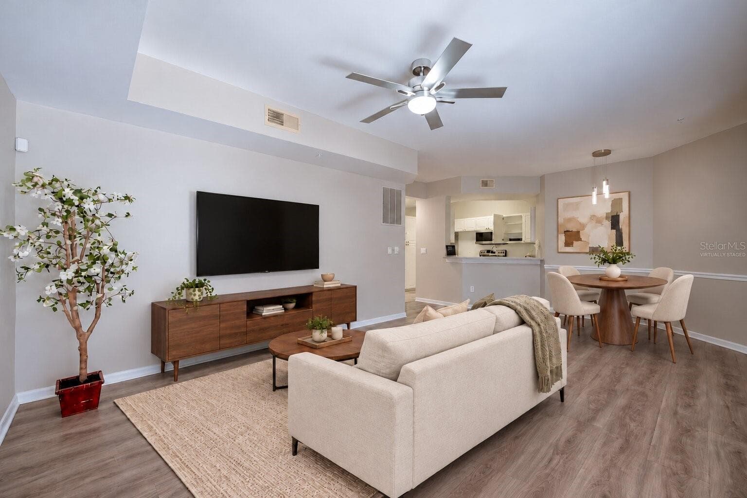 virtually staged - 5530 METROWEST BLVD #203, ORLANDO