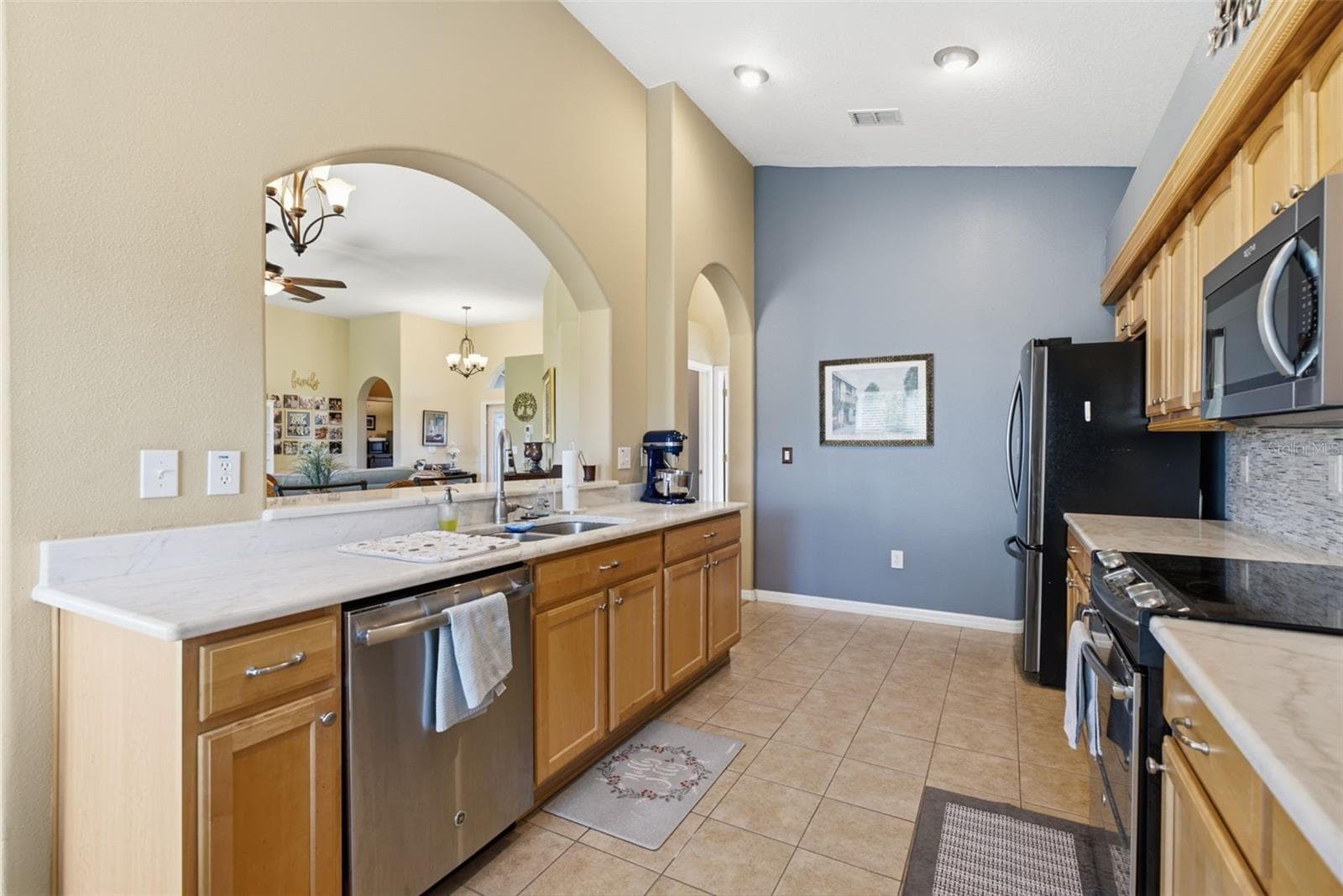 Single Family Residence at 29336 COHARIE LOOP, SAN ANTONIO, photo 13 of 53