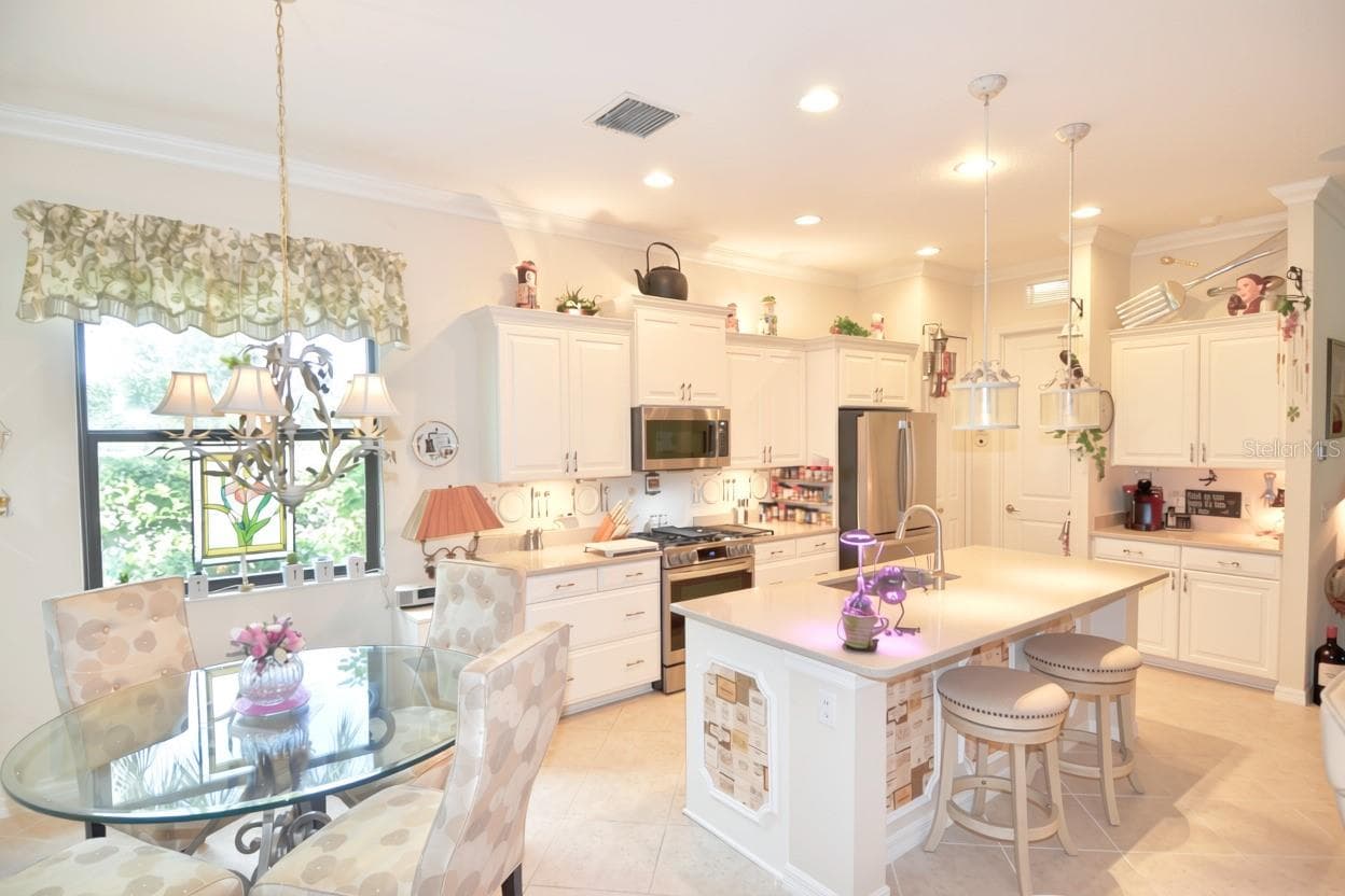 Dining and Kitchen - 27301 DRIVER LN, ENGLEWOOD