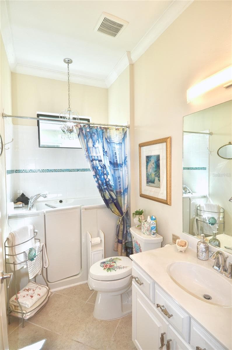 Bath 2 - 27301 DRIVER LN, ENGLEWOOD