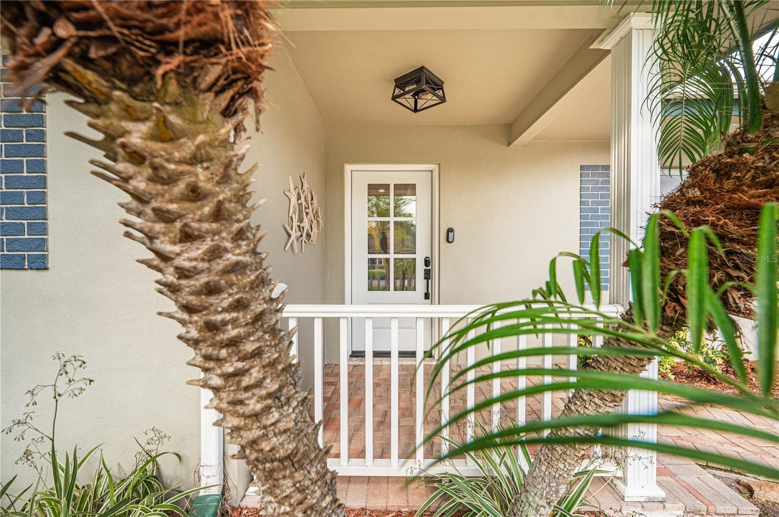 Single Family Residence at 1462 MORROW DR, CLEARWATER, photo 5 of 74